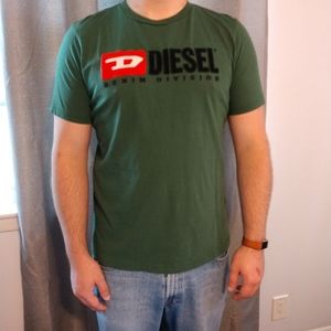 💖3/$25💖 Men's Diesel Embroided Brand Green Shirt